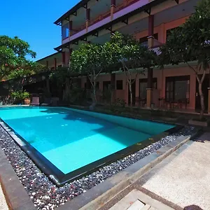 Pesona Kuta Lombok